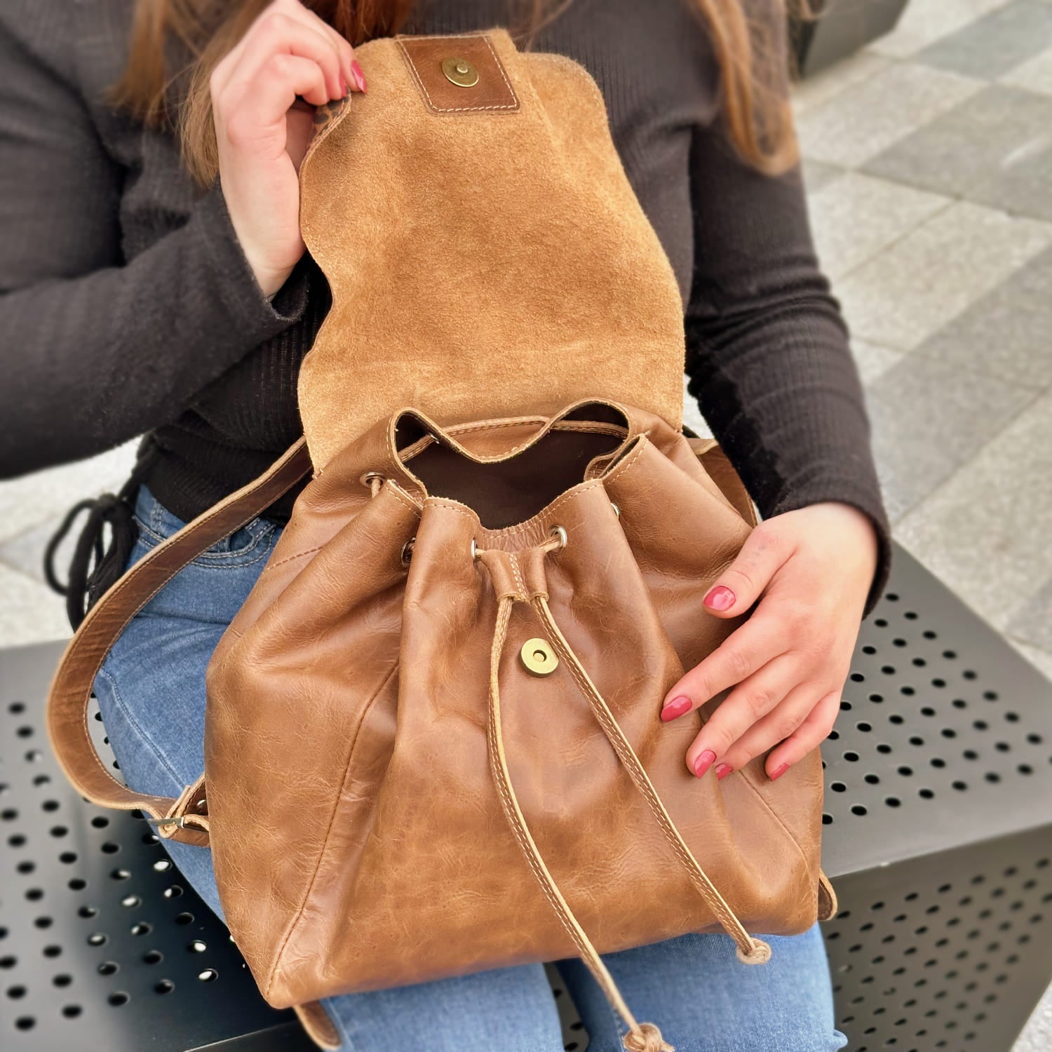 mochila_martina_cafe_cuero_2.jpg