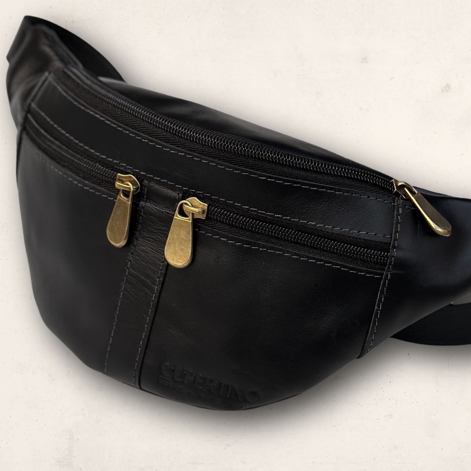 banano_de_cuero_accesorios_de_cuero_3_17fb3f2b-6b35-42a0-abe4-9afcb5b679a3.jpg