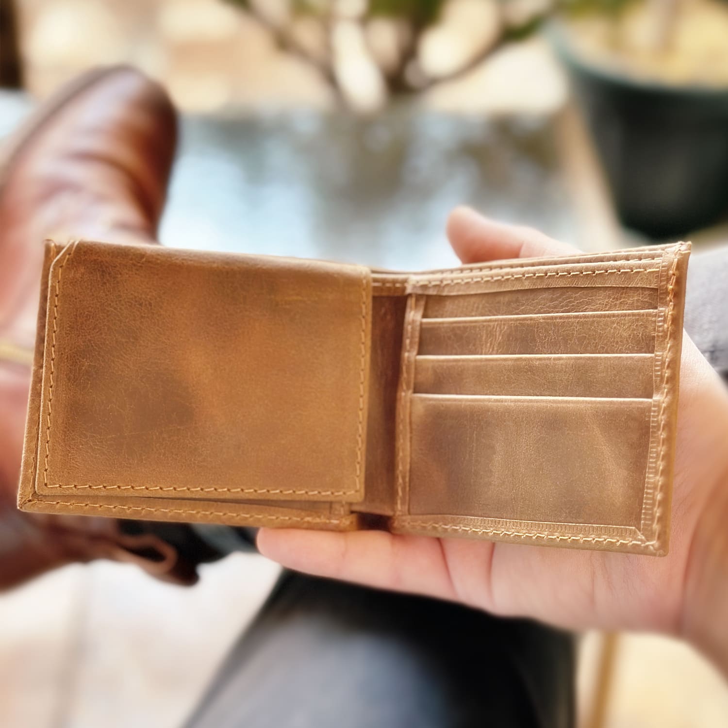 billetera_de_hombre_nogal_cupetino_regalo_personalizado_1.jpg