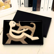 Figura Decorativa de Madera - Hombre y Gato
