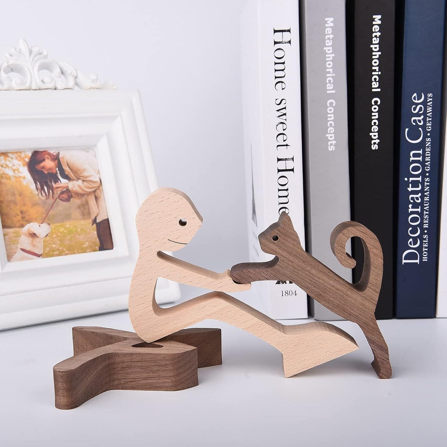 figura-madera-hombre-sentado-gato_5.jpg