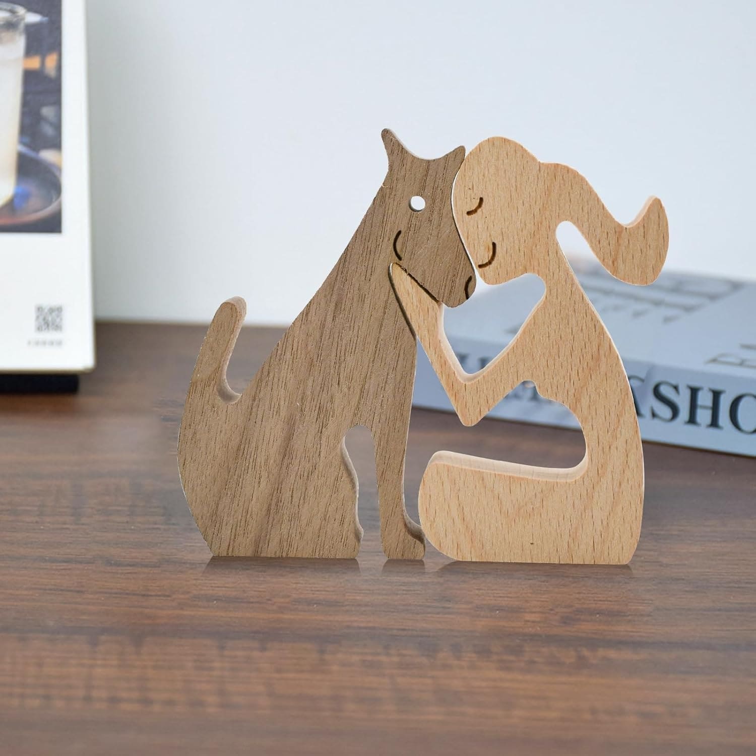 figura-madera-mujer-perro_7.jpg