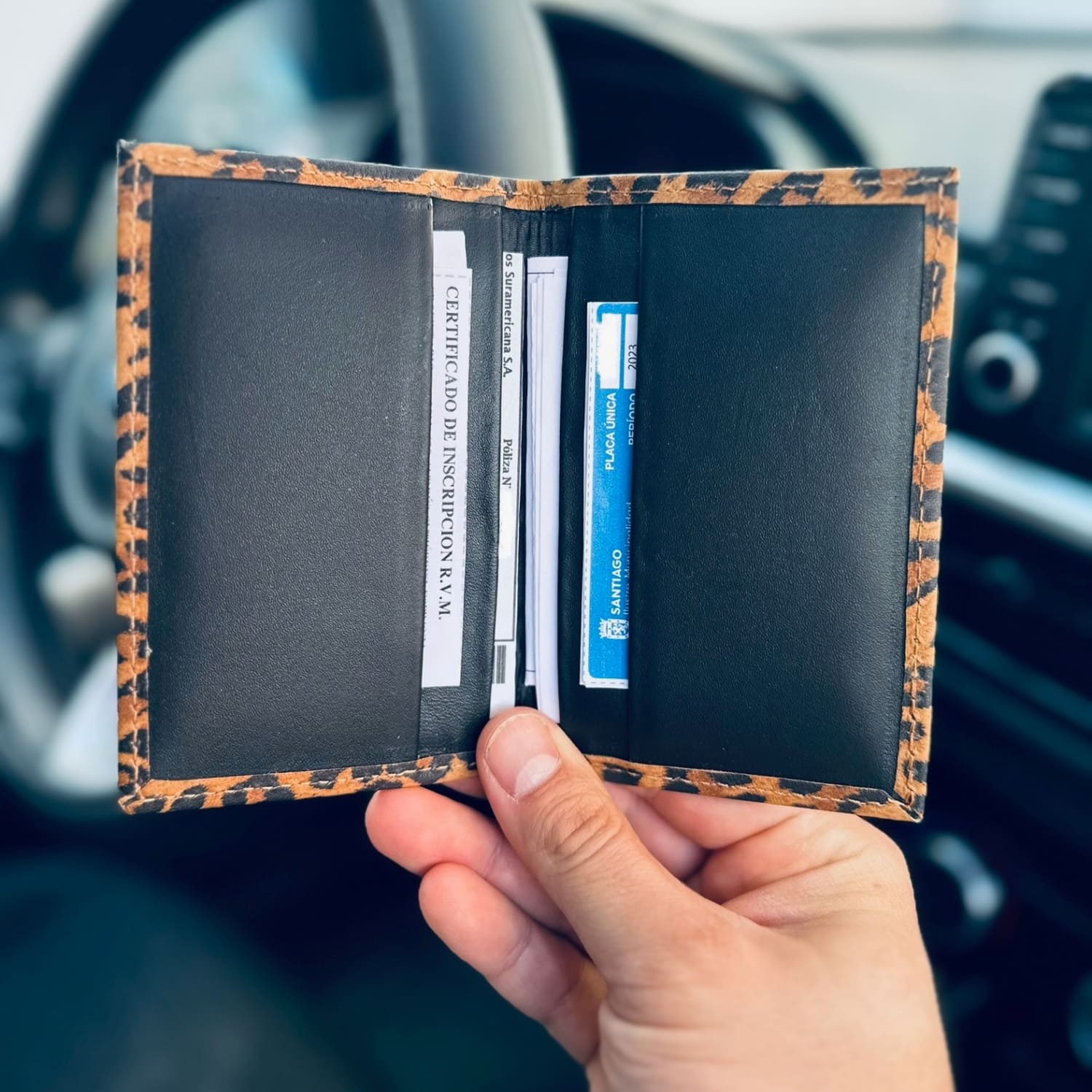 portadocumentos_auto_cuero_cupertino_regalo_hombre-2.jpg